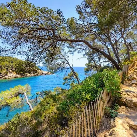 La Parenthese Bandolaise - Parking Prive - Climatisation - Calme Апартаменты